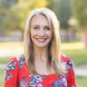 Meet your Posher, Desiree